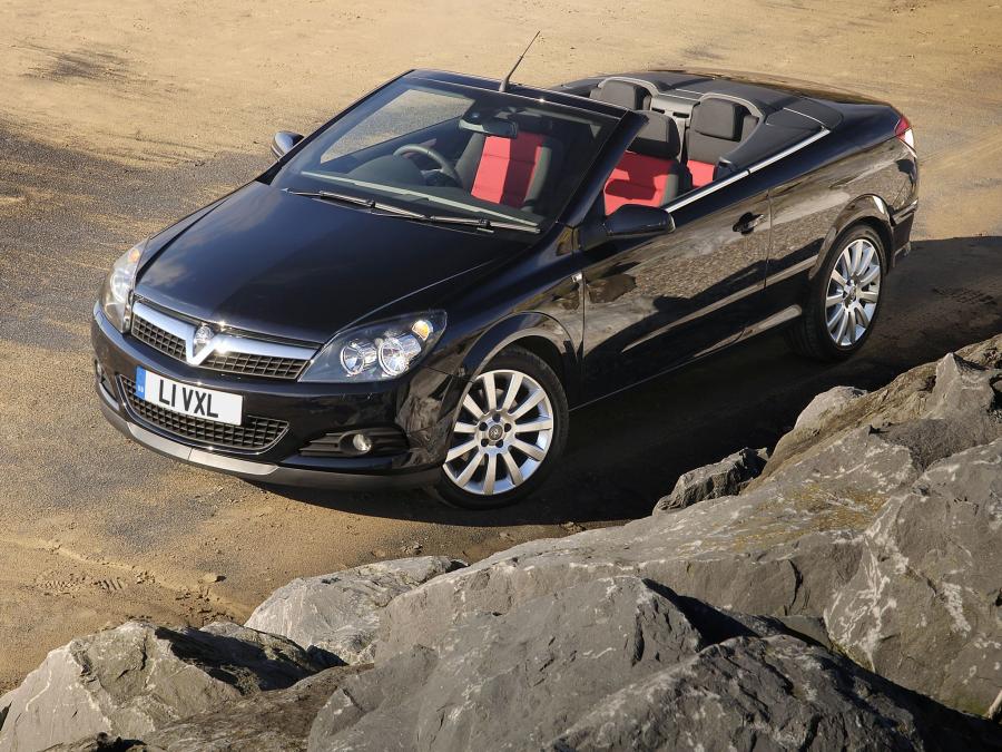  Vauxhall Astra TwinTop 2006 года  (фото 9 из 30)